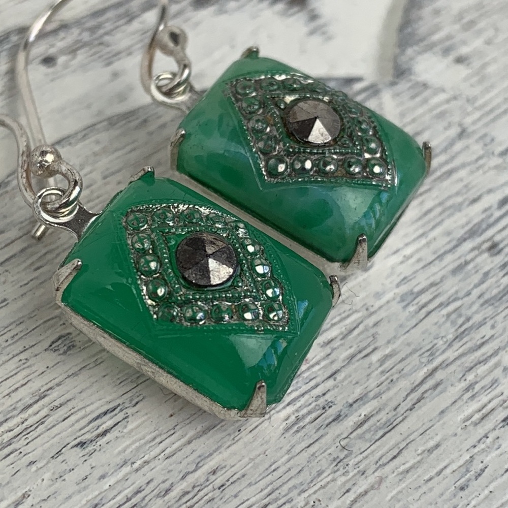 Vintage Antique 1920s Art Deco Green Glass Marcasite Stones Dangle Drop Earrings - Picture 2 of 6